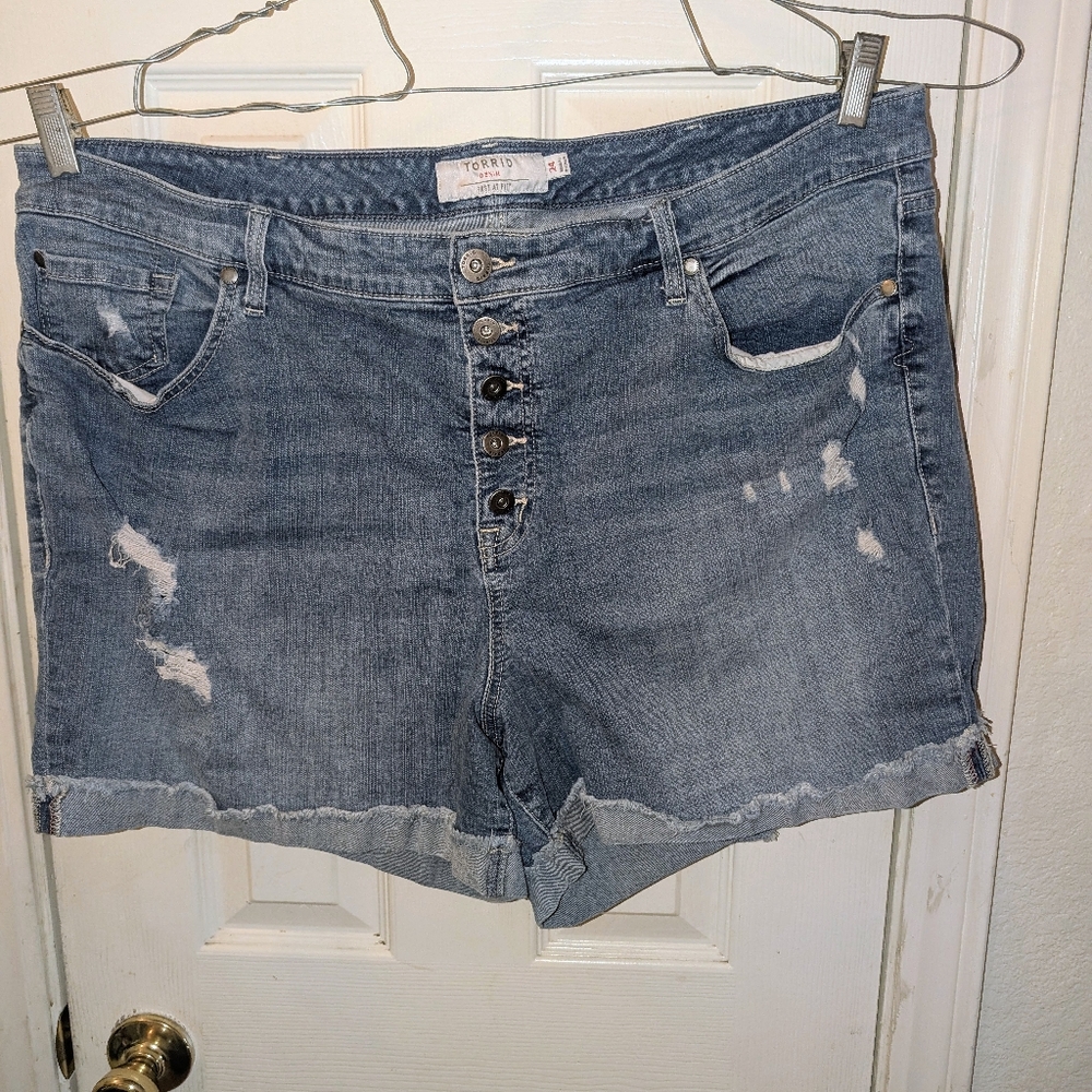 Torrid Women's Plus Size Vintage Button Fly Distressed Blue Jean Shorts